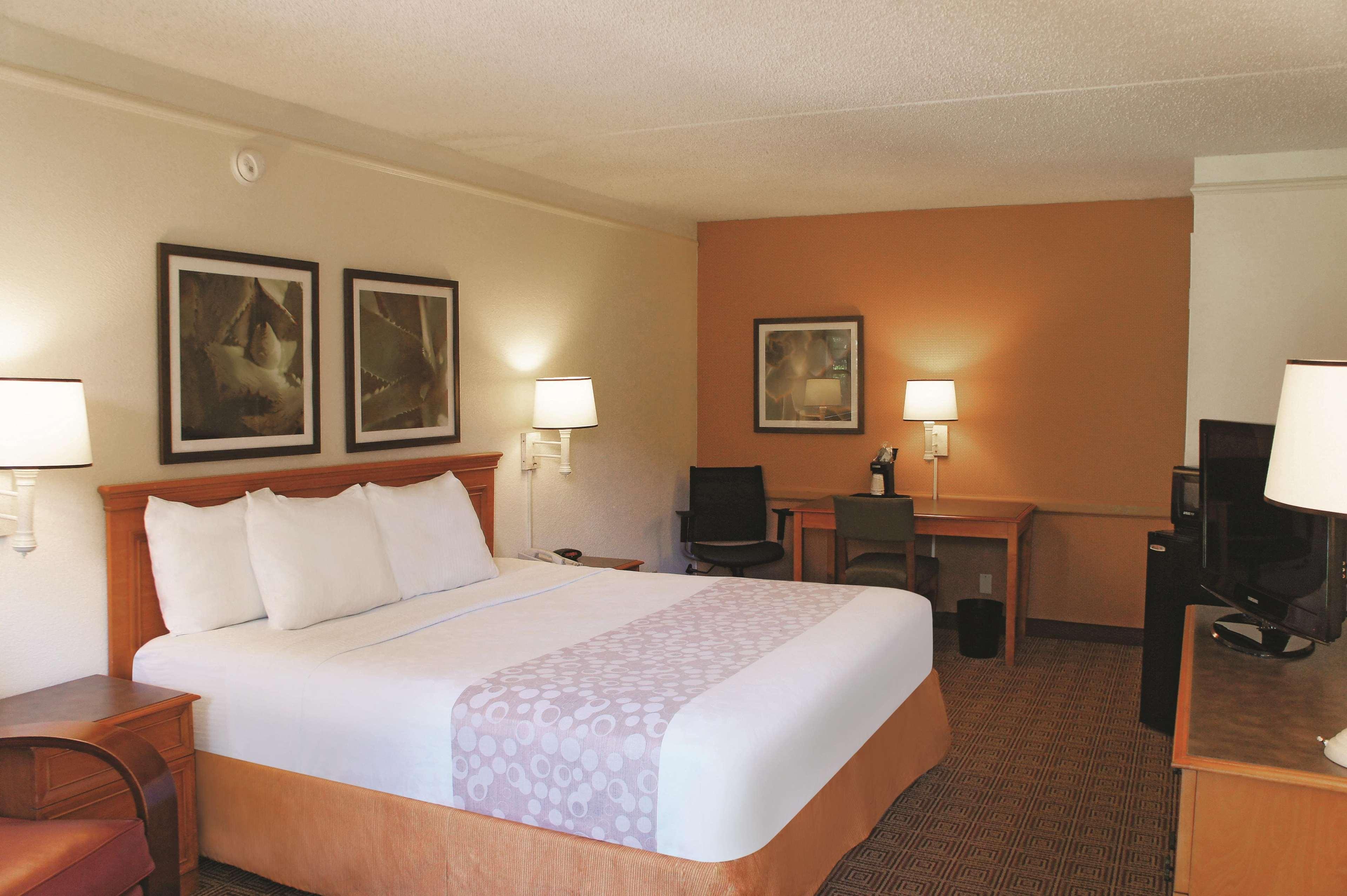 Baymont By Wyndham Houston La Porte Eksteriør billede